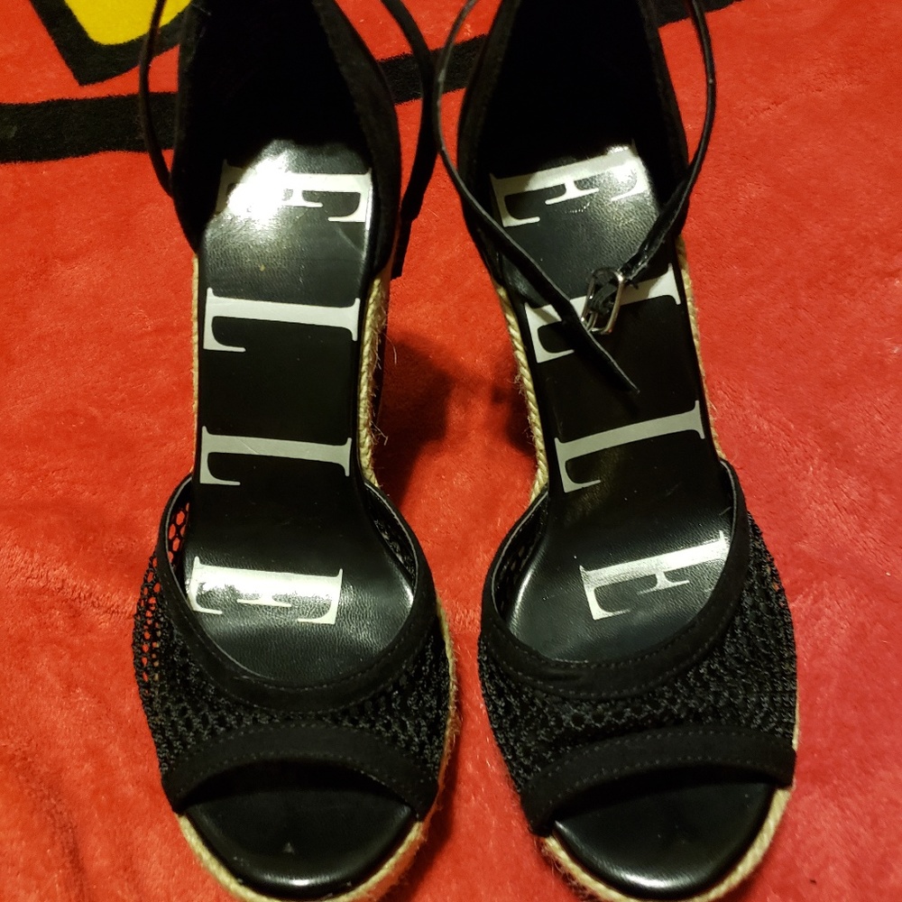 Elle Wedge High Heel Shoes Size 6.